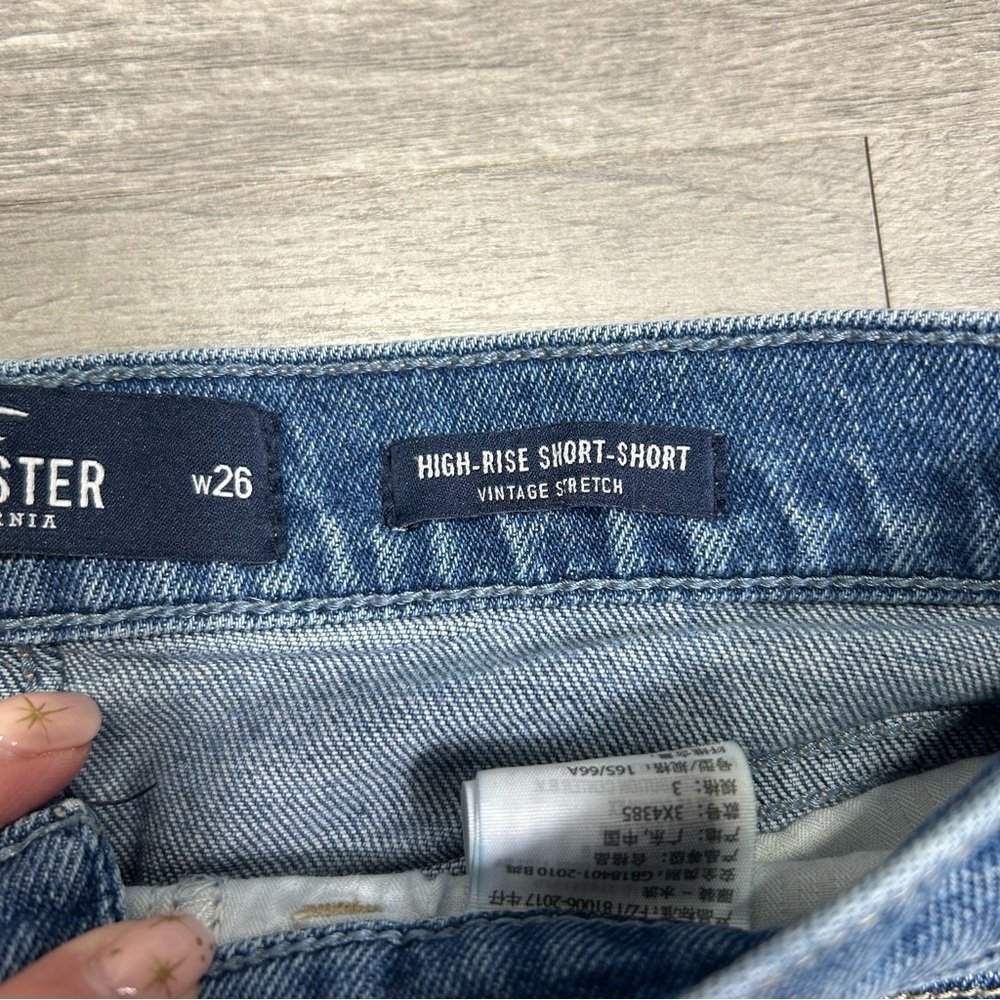 Hollister Blue Denim Jean Shorts with White Embroidery - Picture 6 of 8